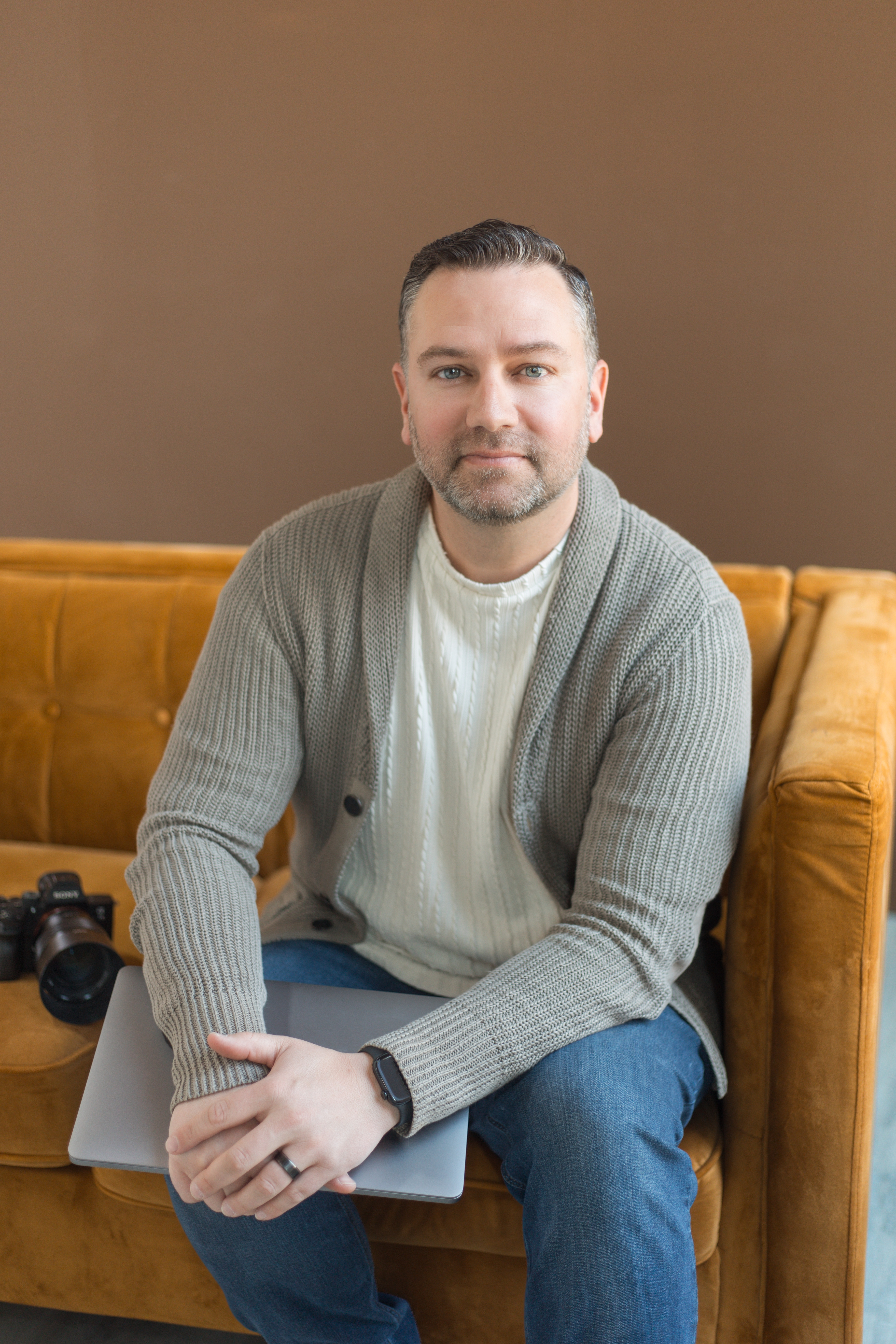 Ryan, photographer and co-founder of Pinnacle Hills Portraits